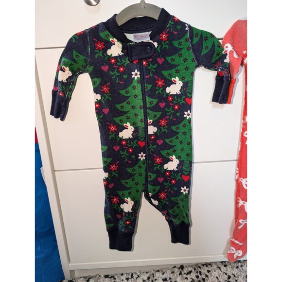 Hanna Andersson bundle of two holiday PJs 0-3 - Picture 2 of 6